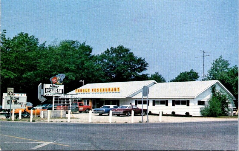 Randys Family Restaurant - Vintage Postcard (newer photo)